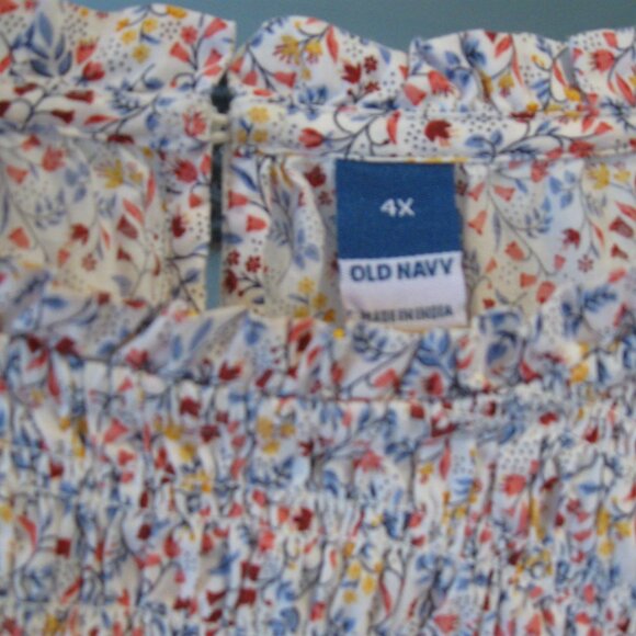 Old Navy Plus Size Smocked Blouse - Picture 3 of 4